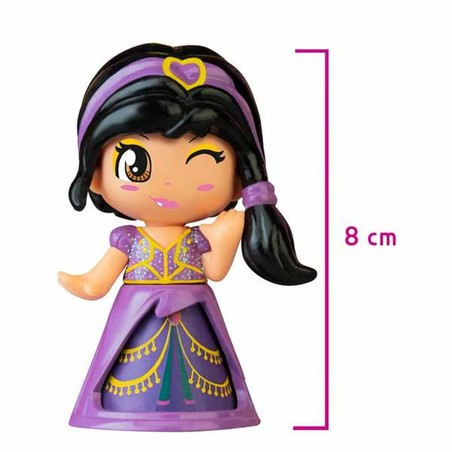 Muñeca Famosa en su empaque original