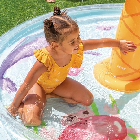 Piscina jardín verano Intex para disfrutar en familia.