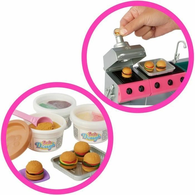 Set de aventura Barbie con piscina y áreas de juego