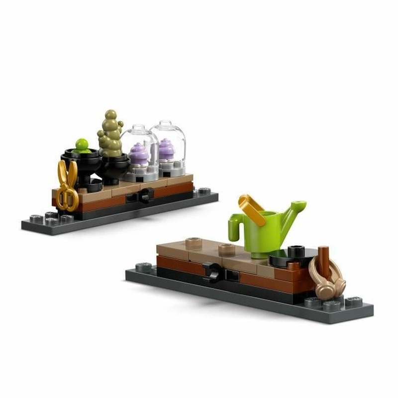 Clase de Herbología LEGO con mandrágoras y detalles mágicos
