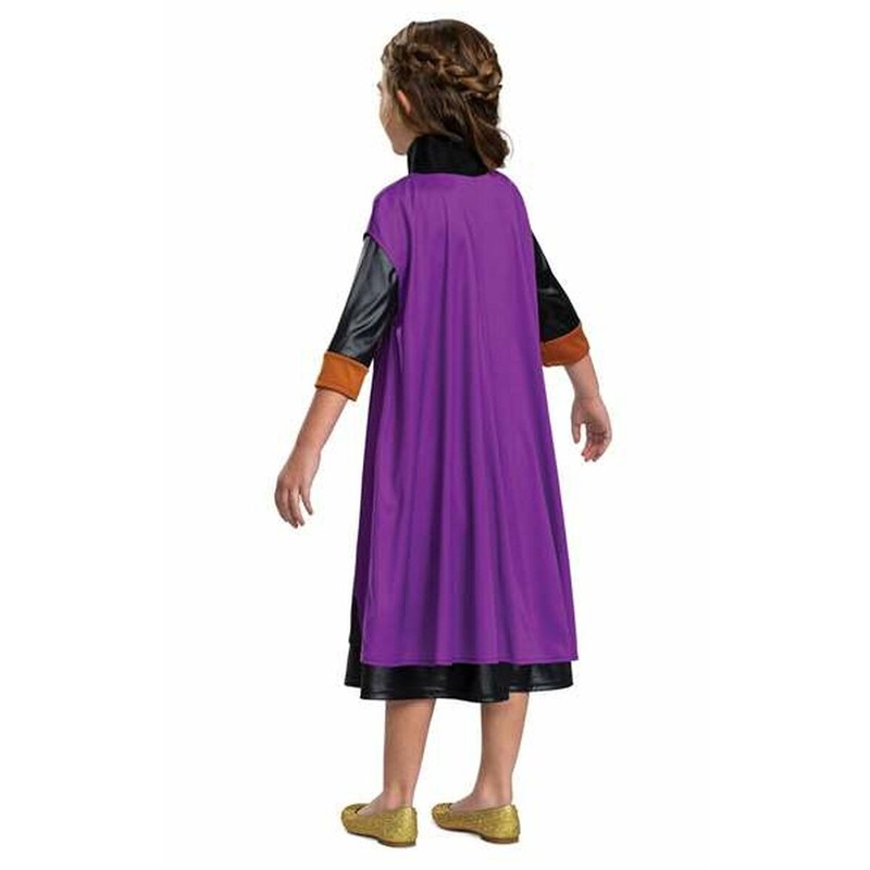 Niño feliz con su disfraz infantil Jakks Pacific, fomentando el juego creativo