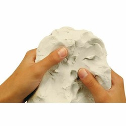 Plastilina Clementoni de 1kg para manualidades niños, ideal como kit manualidades infantil.