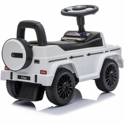 Correpasillos niños Buddy Toys en acción, fomentando la autonomía. 2