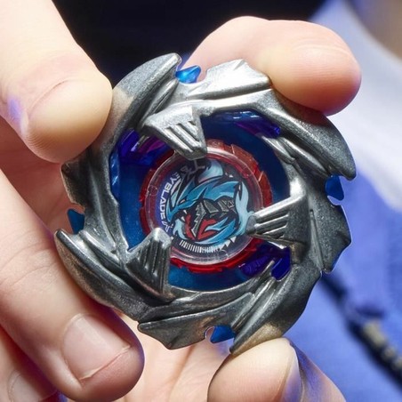 Peonza batalla niños Beyblade Cobalt Dragoon azul girando