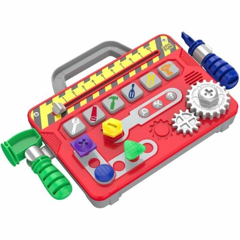 Niño jugando con maletín de herramientas, aprendizaje divertido