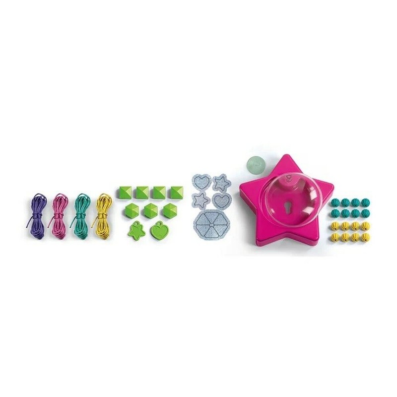 Niña diseñando pulseras de la amistad con set Clementoni