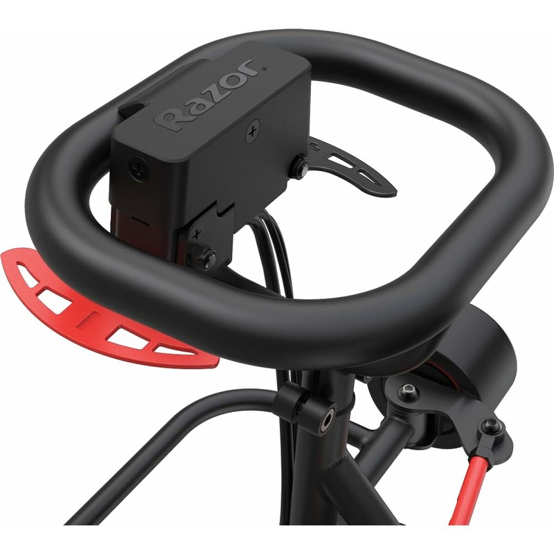 Detalle del motor de 24V del coche eléctrico infantil