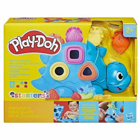 Niños jugando con set pintura niños y plastilina Hasbro