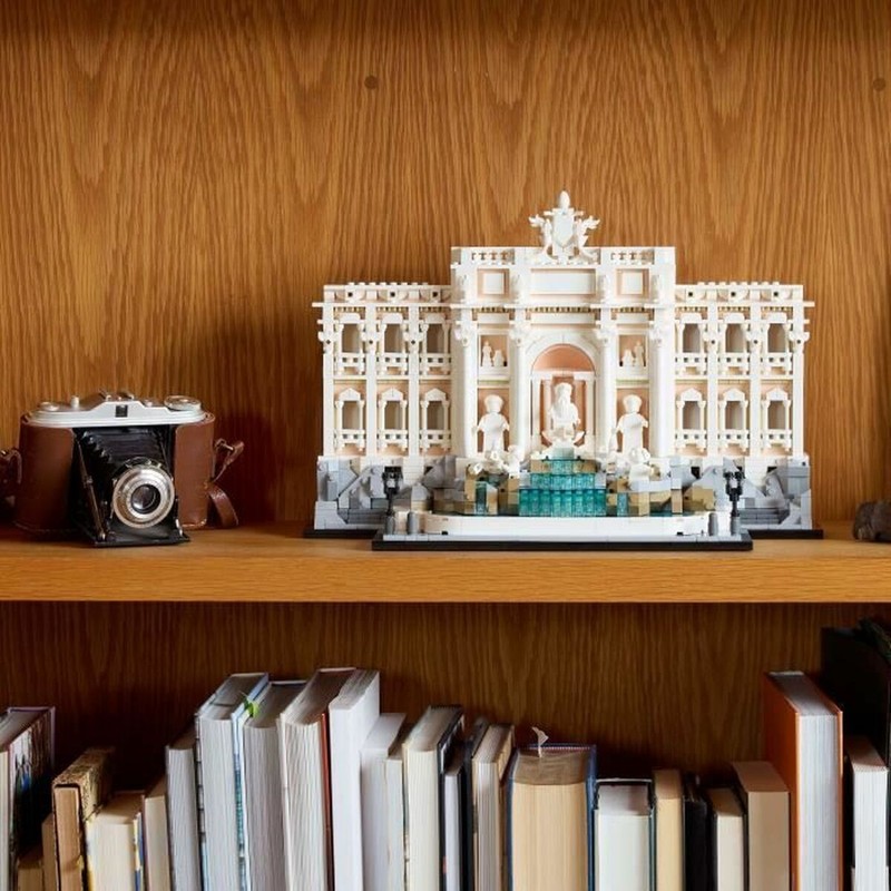 Sumérgete en la historia con el LEGO Architecture Fontana de Trevi