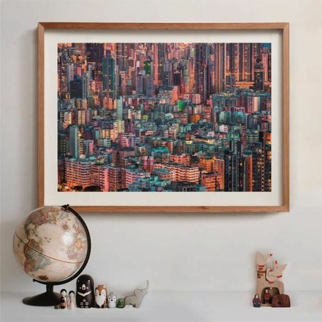 Montaje del puzzle desafiante de la ciudad de Hong Kong