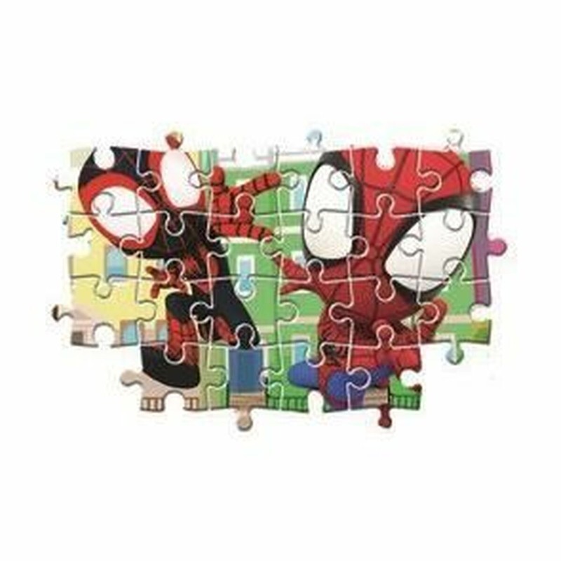 Detalle de las piezas de cartón de un puzzle infantil