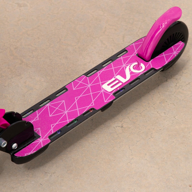 Patinete infantil con freno para mejorar la motricidad