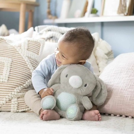 Peluche musical bebé, ideal como regalo para un recién nacido.