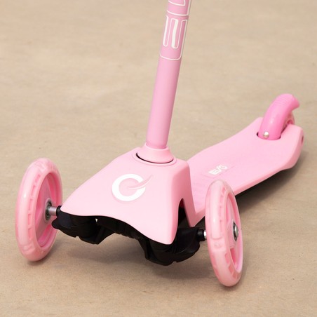 Patinete niños rosa con manillar ajustable y freno trasero