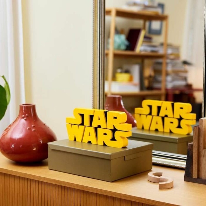Montaje del Logo LEGO Star Wars amarillo y negro
