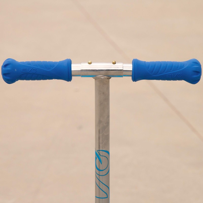 Patinete con freno trasero para control y seguridad infantil