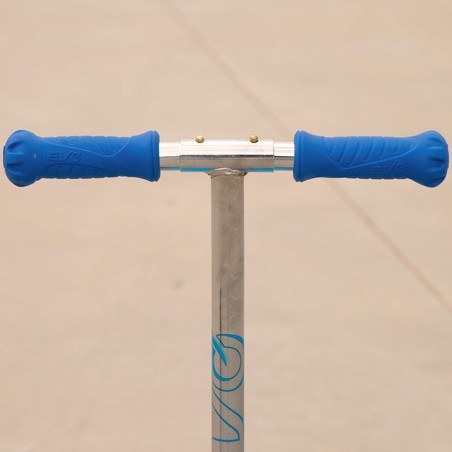 Patinete con freno trasero para control y seguridad infantil