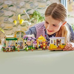 Set LEGO Friends 42671 Cafetería y Floristería 2