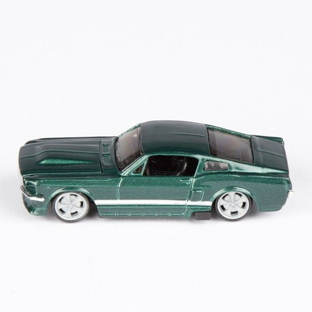 Vista de varios sets de coches miniatura metal Bburago en exposición