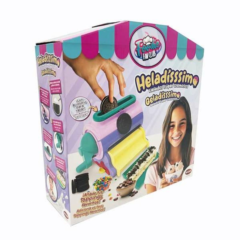 niños sonriendo con helados caseros del juego
