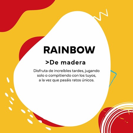 Manos de niño colocando piezas en el juego de habilidad Cayro, coordinación infantil