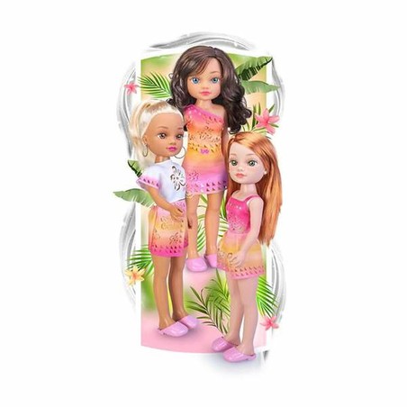 Juguete de imitación: Muñeca Bebé Famosa para jugar a papás y mamás.