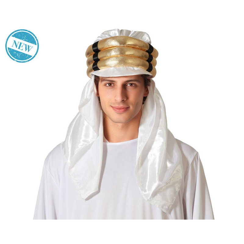 Detalle del sombrero blanco, ideal para traje carnaval niño