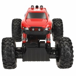 Coche radiocontrol todo terreno Maisto Rock Crawler rojo en acción. 2