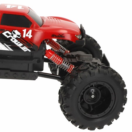 Maisto Rock Crawler todoterreno demostrando su robustez en el juego.