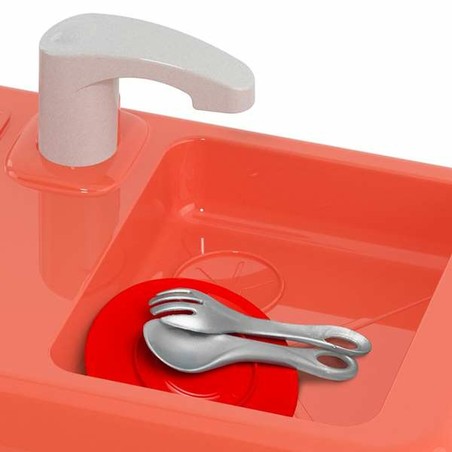 Detalle de cocina de juguete con luz para niños