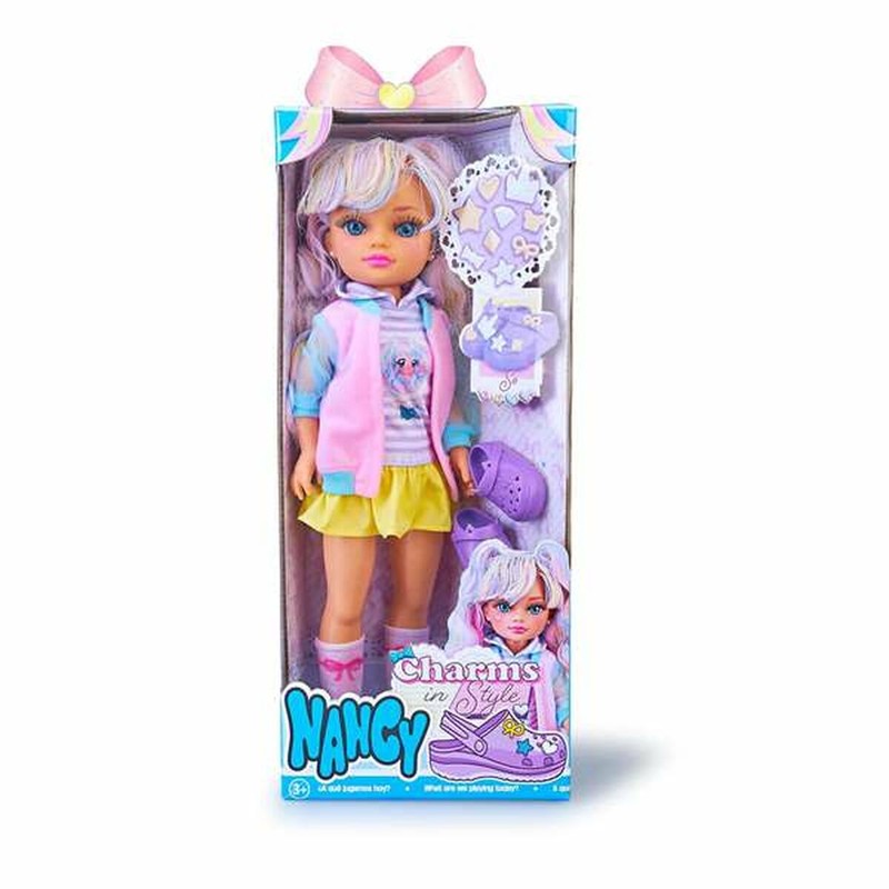 Muñeca Nancy 42 cm con su vestido multicolor, lista para jugar