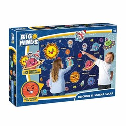 Niños jugando a juegos habilidad niños con peonzas de colores