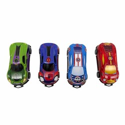 Coche juguete Flip Cars Marvel Bandai en acción 2