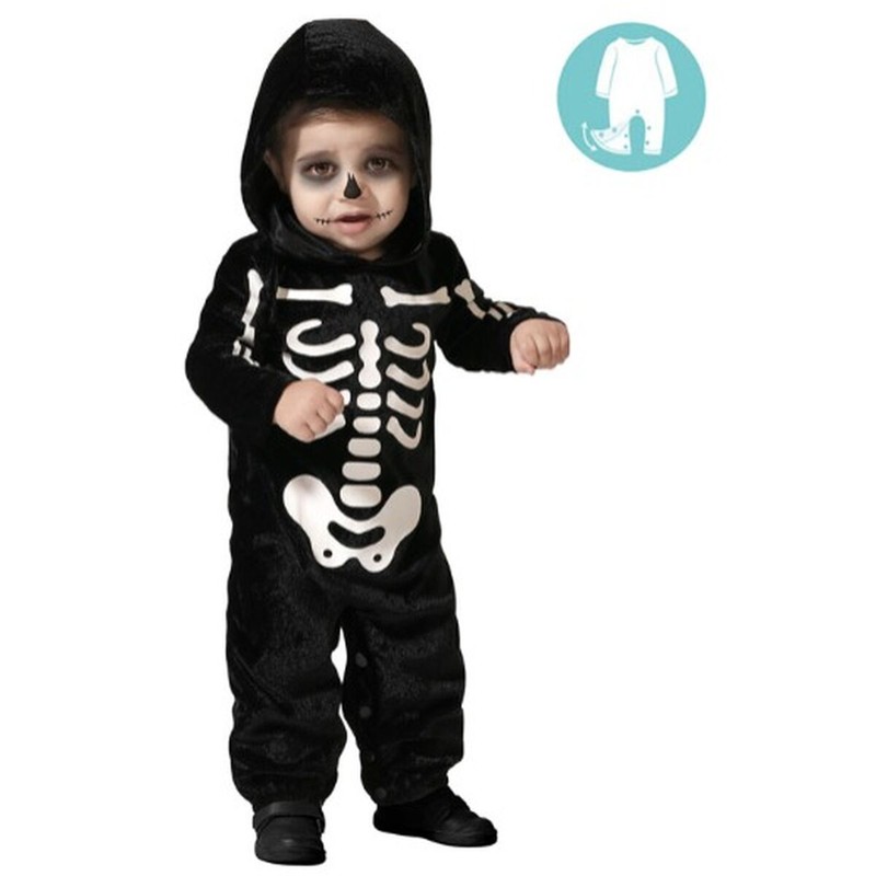 Bebé en pose divertida con disfraz halloween infantil, listo para la fiesta.
