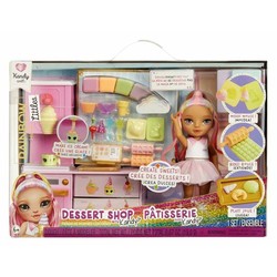 Muñeca Rainbow High Little Dessert con accesorios, vista frontal