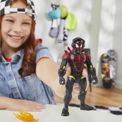 Figura Articulada Miles Morales en pose de acción dinámica 2