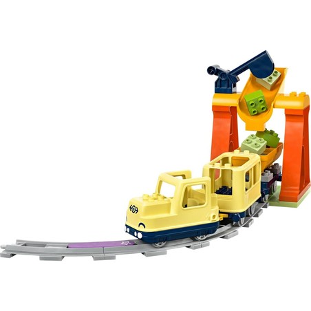 Set construcción 100 piezas, todas las piezas desplegadas