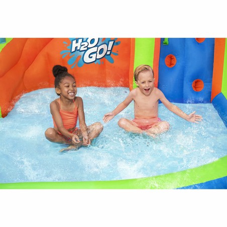 piscina hinchable con tobogán infantil