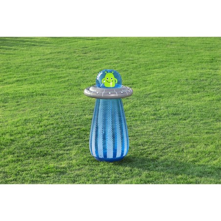 Niños jugando con juguete agua jardín Bestway