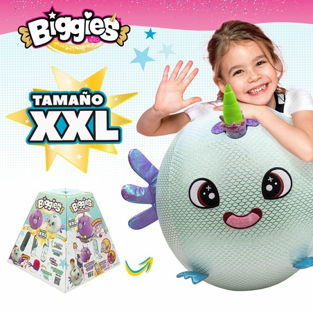 Niño jugando con un peluche hinchable para niños Eolo Celeste