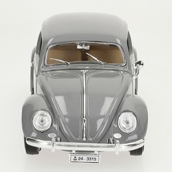 Coche Bburago Volkswagen Beetle 1955, frontal detallado 2