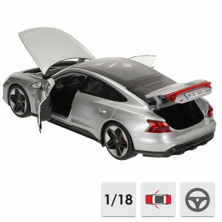 Vista trasera de la réplica Audi RS E-TRON GT con acabados premium