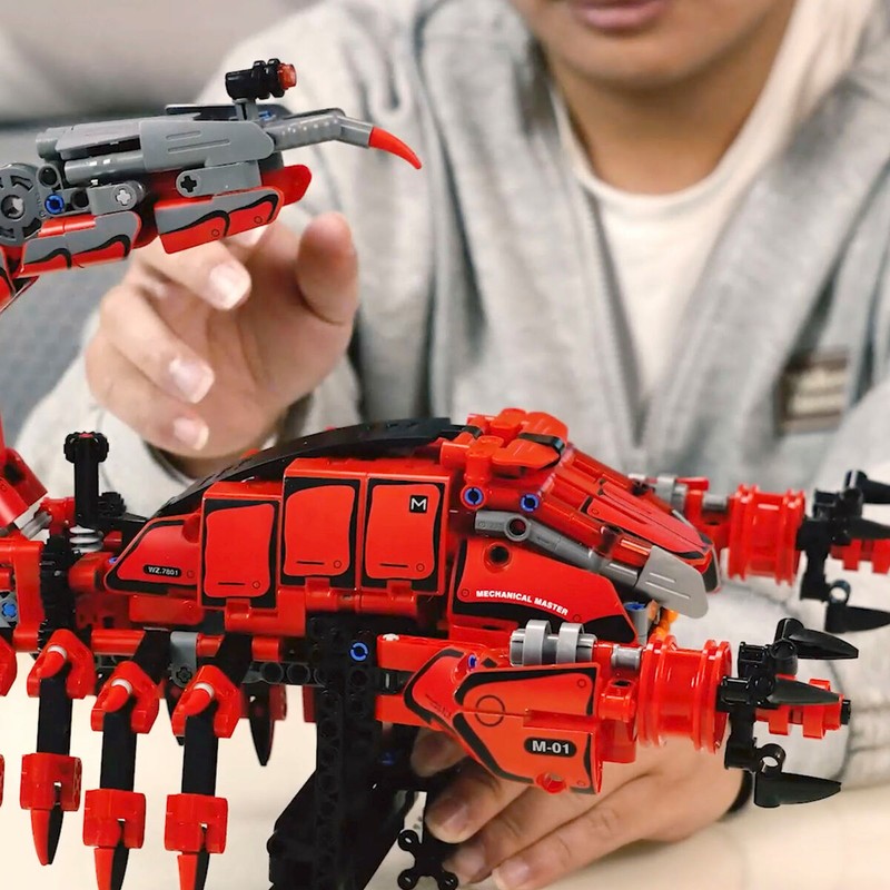 Juego educativo STEM niños 6 años montando escorpión IM Master
