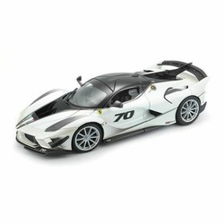 Coche Ferrari coleccionista Bburago FXX K-EVO #70 PE 1:18 vista frontal