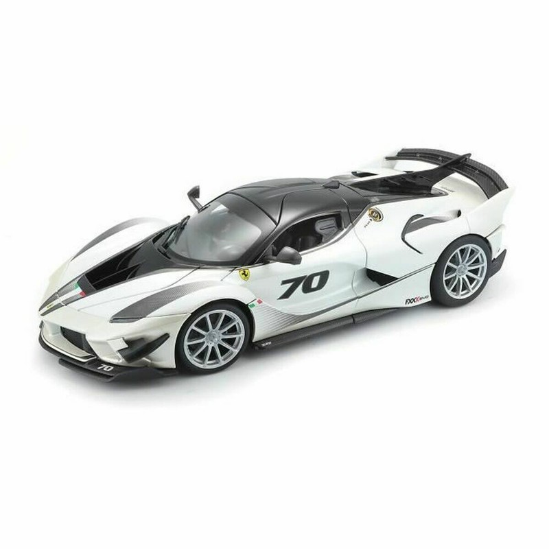 Coche Ferrari coleccionista Bburago FXX K-EVO #70 PE 1:18 vista frontal