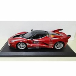 Ferrari FXX K 1:18 Bburago rojo coleccionista
