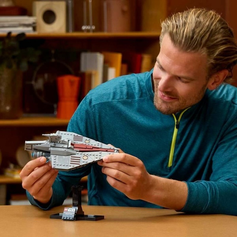 LEGO Star Wars 75404 piezas detalladas para montaje