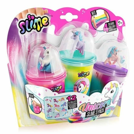 Niña jugando con kit manualidades infantil de plastilina