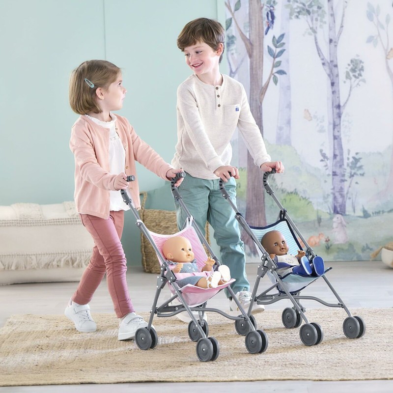 Detalle de accesorios para muñecas 3 años y desarrollo de imaginación