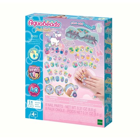 Detalle de los abalorios de plástico Aquabeads